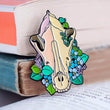 Load image into Gallery viewer, Dog skull pin