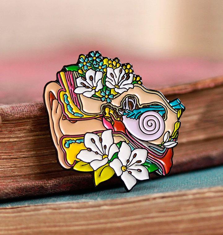 Anatomical ear enamel pin - Codex Anatomicus